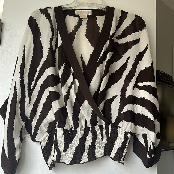 Michael Kors silk animal print blouse - Picture 2 of 4